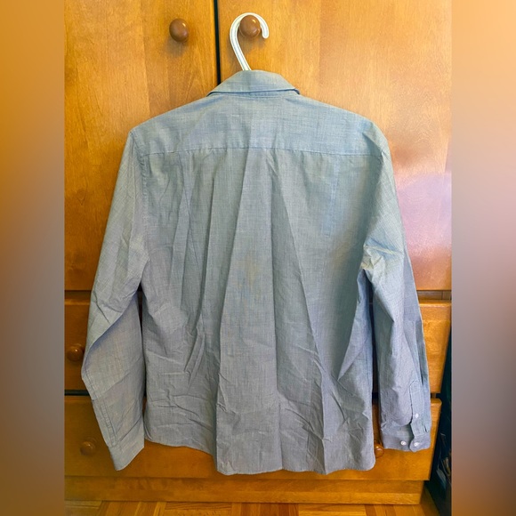 H&M easy iron slim fit button up shirt - Picture 3 of 3